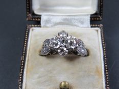 Stunning Antique Edwardian 18ct Gold 1.7ct Diamond Cluster Ring