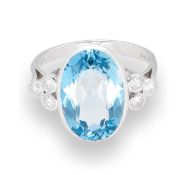 18Ct White Rubover Set 5.59ct Aquamarine Solitaire w/ 0.60ct Diamond Accents (S)