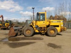 Volvo L90C Loading Shovel