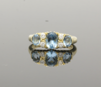 18ct Gold Aquamarine & Diamond Gallery Ring