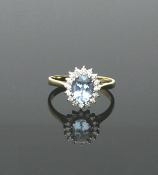 18ct Gold Aquamarine & Diamond Cluster Ring