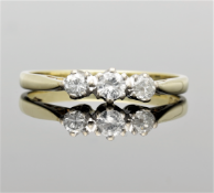 Vintage 18ct Yellow Gold 3 Stone Diamond Ring 1982