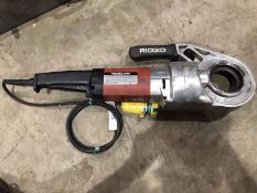 RIDGID 690-1 PIPE THREADER C/W 6 CUTTERS & CASE