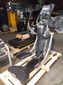 Star Trac E Series LCD Cross Trainer
