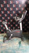 Life Fitness 95C Engage Upright Bike