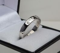 18ct White Gold Three Stone Diamond Wedding Band / Ring 0.20ct 4mm Size R 1/2