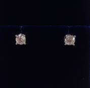 1.04 Carat Diamond Stud Earrings 18ct White Gold