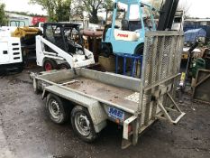 2010 M + E 8x4 Trailer