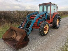 LOT WITHDRAWN | Renault 651-4 Loader tractor.