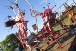 Hydraulic Folding Tedder . Lely Stablio 600 4 Star 6 Metre