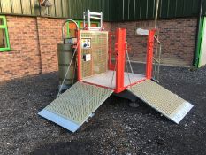 Scaffolding Personnel Equipment Lift. Liftup 500