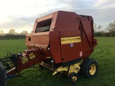New Holland 640 Round Baler