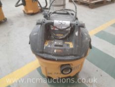 DeWalt 240v hoover large