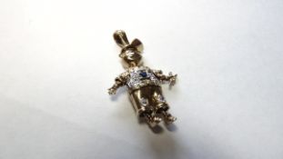 9ct Yellow Gold Ragdoll Boy Pendant