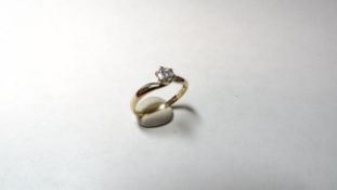 18ct Yellow Gold Diamond Cluster Ring