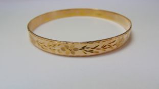 9ct Yellow Gold Engraved Bangle