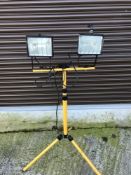 Faithfull Halogen twin tripod site lamp/adjustable height & fold away legs