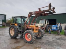 Renault 4WD Tractor & Loader
