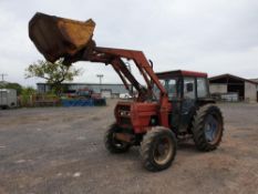 Case International Tractor 4WD With Loader