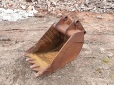 JCB Digger Bucket 65MM Pins