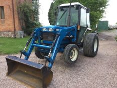 New Holland 1920 With Loader
