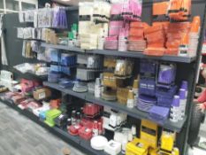 766 x solid colour paper table decorations