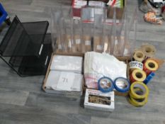 Parcel delivery note pouches and workstation