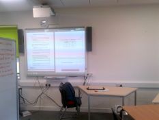 M680i Interactive SMARTBoard With Integrated Projector. NO RESERVE