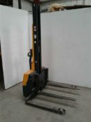 Jungheinrich electric pallet truck