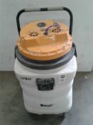 Industrial vacuum cleaner