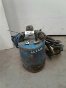 Submersible pump