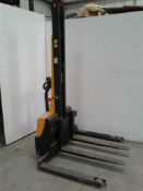 Jungheinrich EMC B10 electric stacker truck