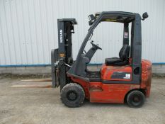 Nissan 18 Forklift