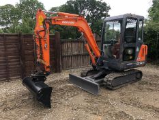 Doosan 030 3T Digger