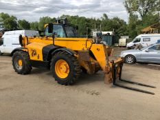 JCB 533-105 10.5 Meter Telehandler With Jack Legs