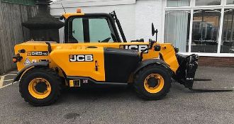 JCB 525-60 Hi Viz TelehandlerJCB Loadall 533-105 Telescopic Forklift