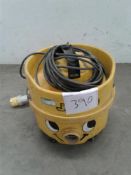 James vacuum cleaner 110 V