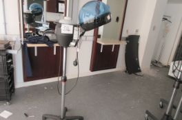 REM Steam machine on mobile stand