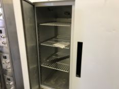 Apollo ADR1200 Refrigerator