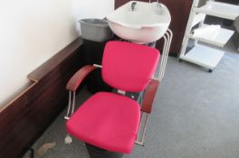 REM hair back wash station with chair