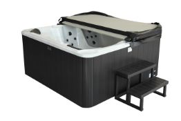 2019 HOT TUB
