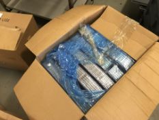 2x Boxes of Clear Plastic Cake Cases