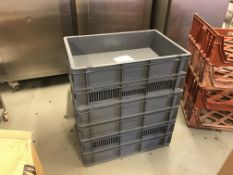 6x Grey Plastc Storage Containers with Lids