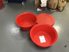 2x Medium Red Plastic Boxes 2x Lid