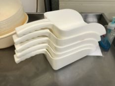 5x White Plastic Scoops