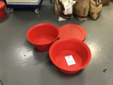 2x Medium Red Plastic Boxes 2x Lids