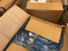 2x Boxes of Clear Plastic Cake Cases