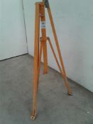 Tripod for lighting