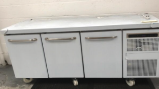Freezer Counter F1807 CSG A DL/DL/DR C2 U