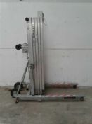 Sumner material lift